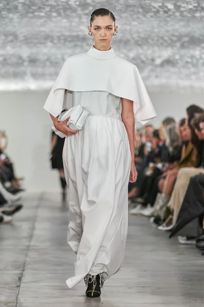 Look 68